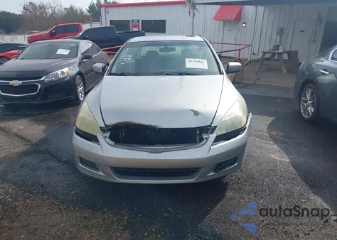 2006 Honda Accord Sdn 2.4 Ex/Ex z USA, uszkodzony, nr VIN 1HGCM56726A045576